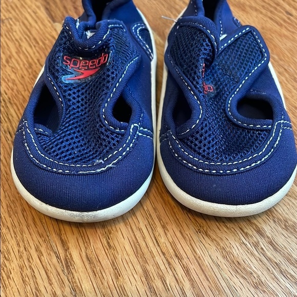 Speedo Blue and Red Water Swim Shoes with Slip-On Design Small Toddler 5/6 - Picture 6 of 6